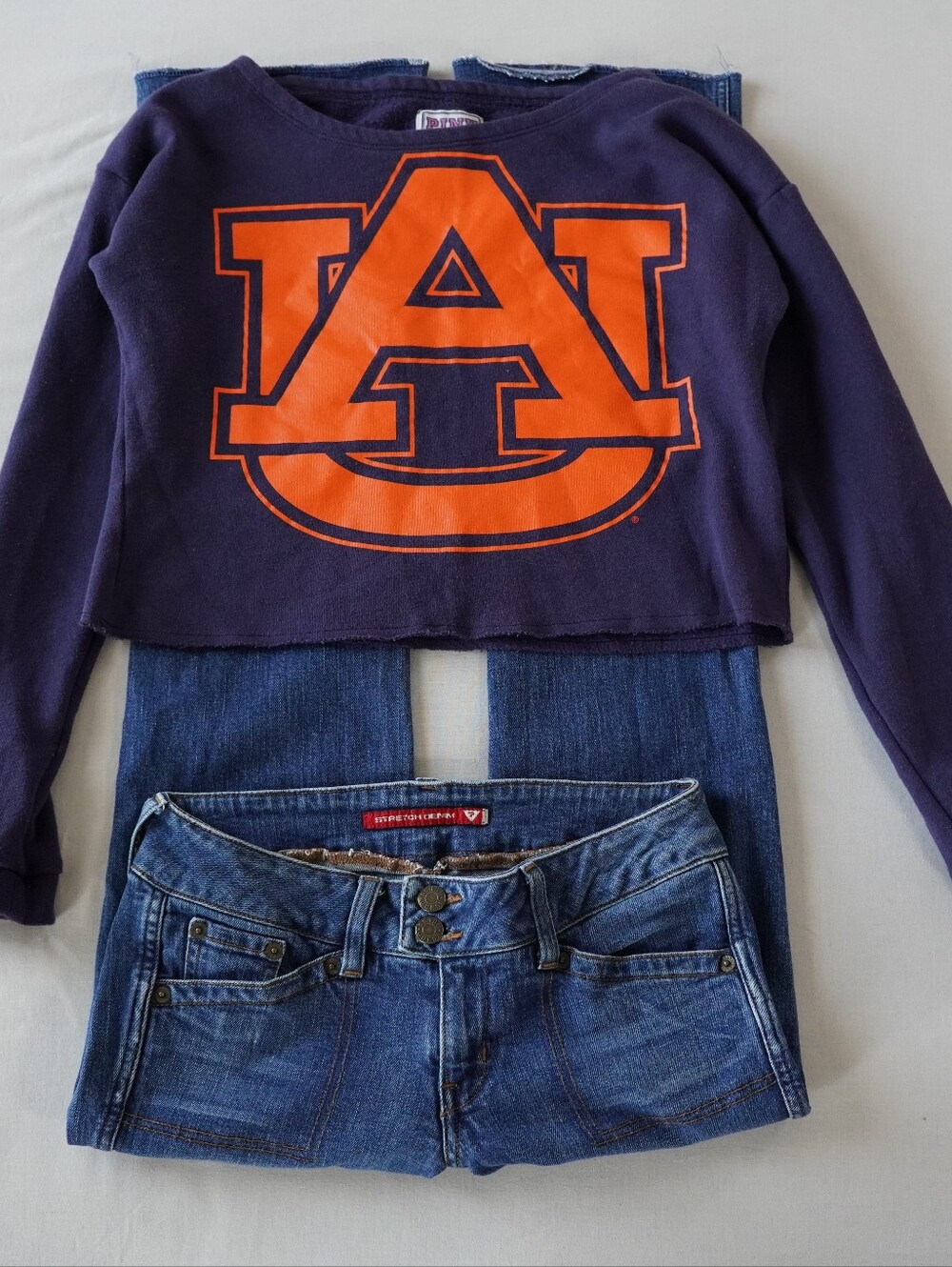 Victoria’s Secret PINK x 5th & Ocean Auburn Tigers cropped sweatshirt